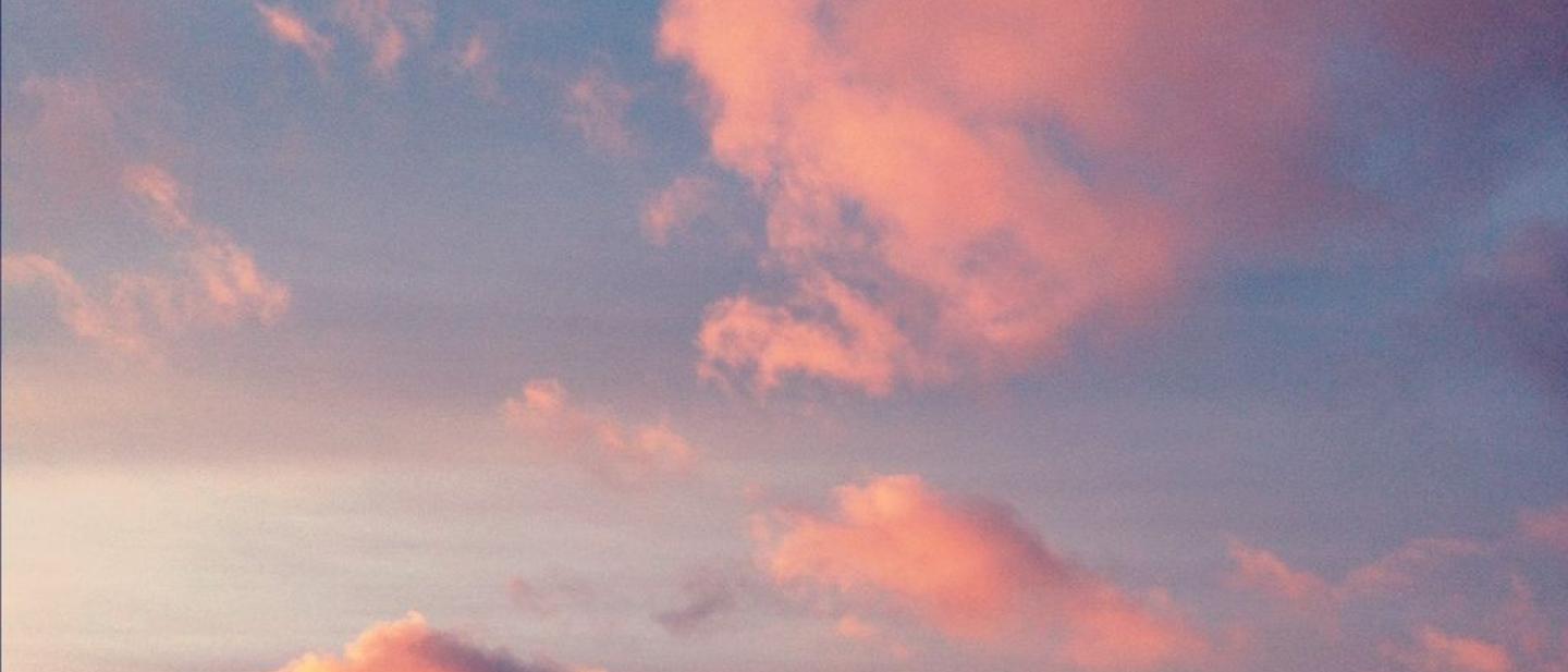 picture of clouds at dusk